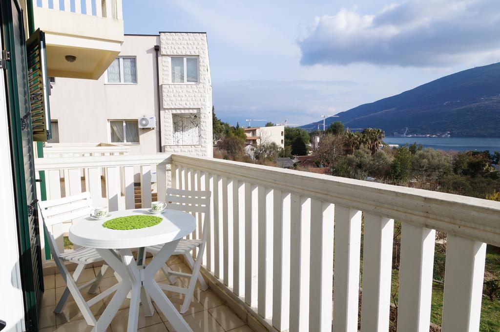 Apartment Begonia Of Kumbor Herceg Novi Exterior photo